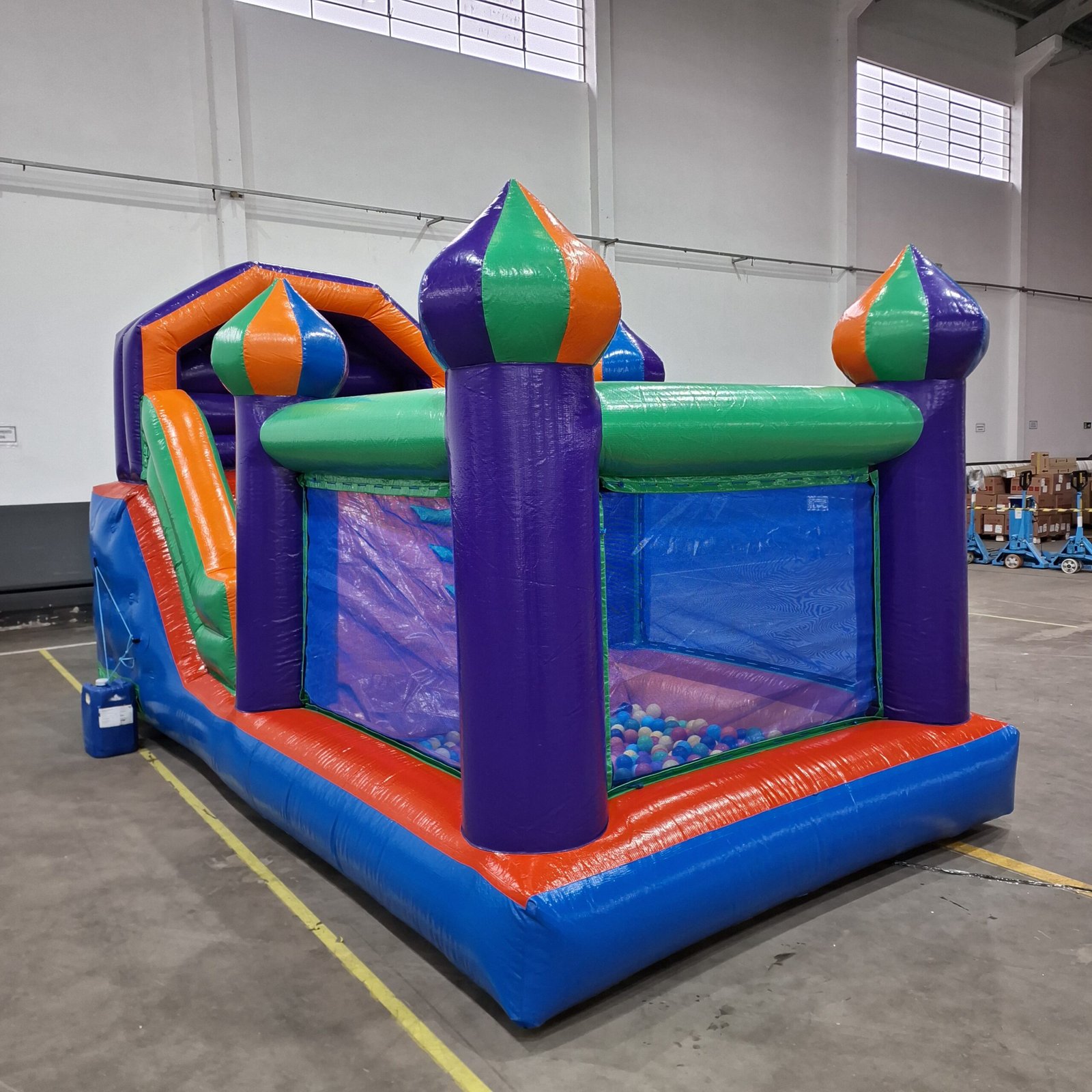 Tobogã com Piscina 6