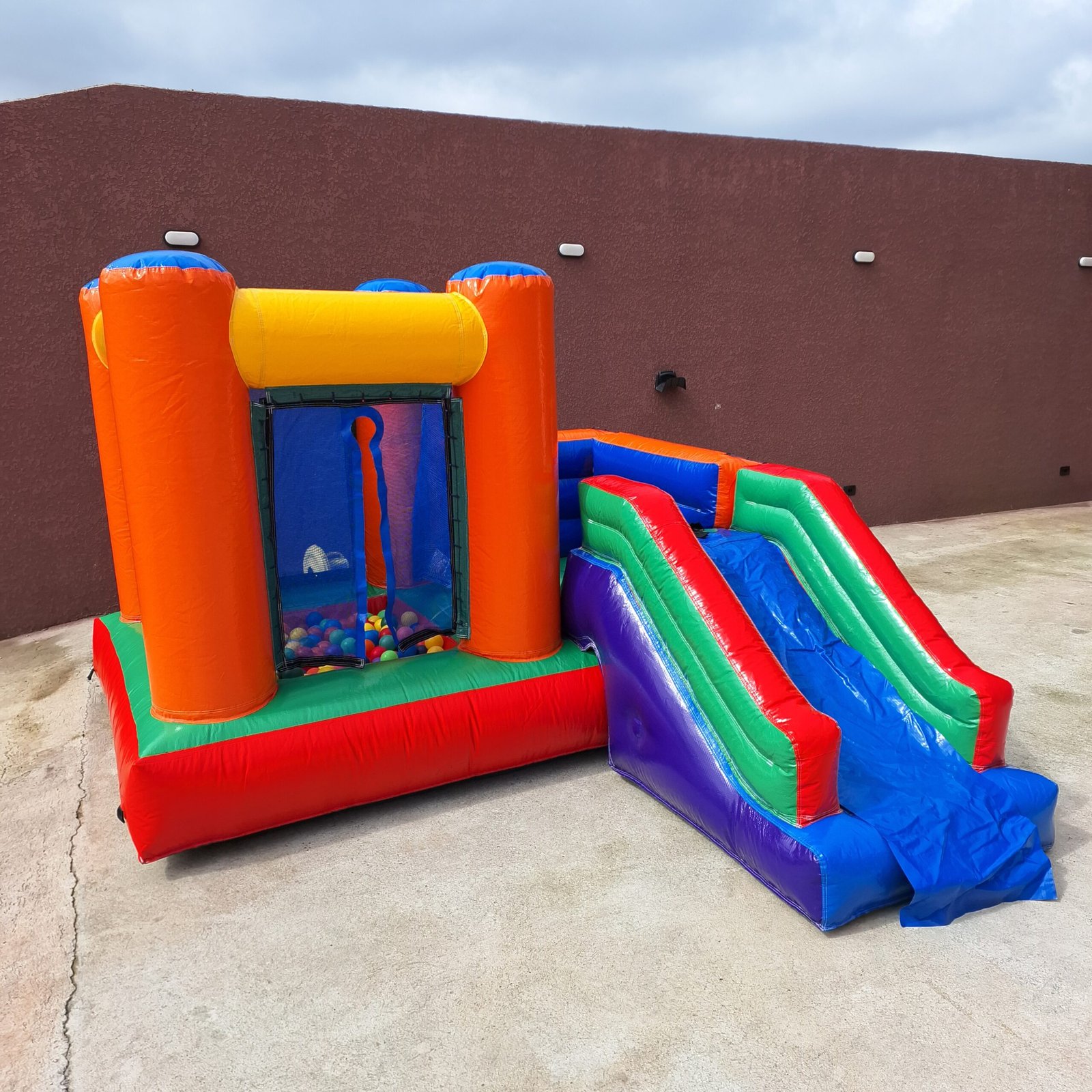 Cubo com piscina (4)